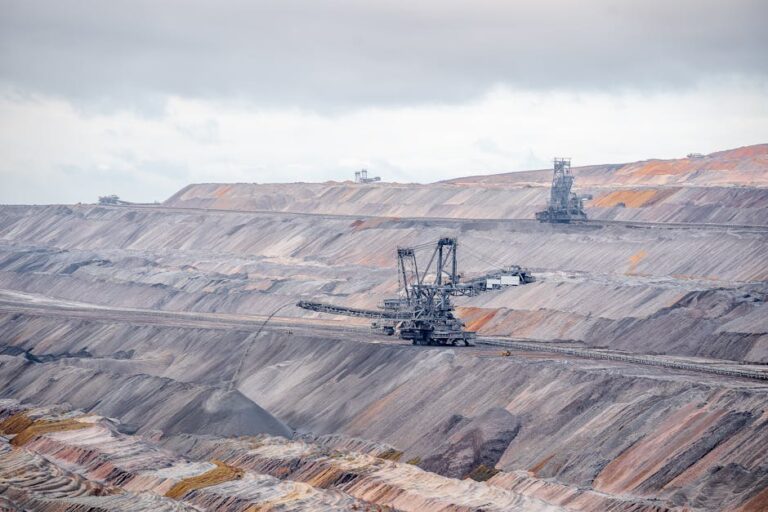 Anglo American steigt aus Kokskohle aus: 3,88-Mrd.-Dollar-Deal mit Dhilmar ebnet Weg für Teck-Fusion