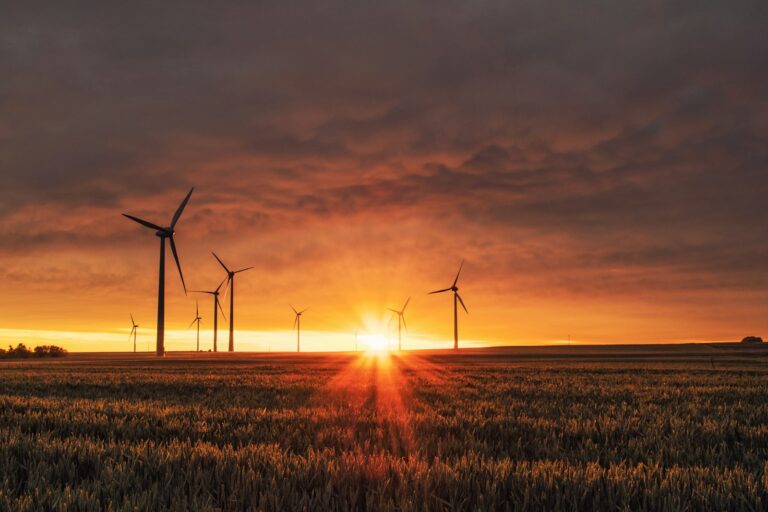 EU-Klimaziel auf Kurs, aber Verkehrsemissionen bleiben hartnäckig